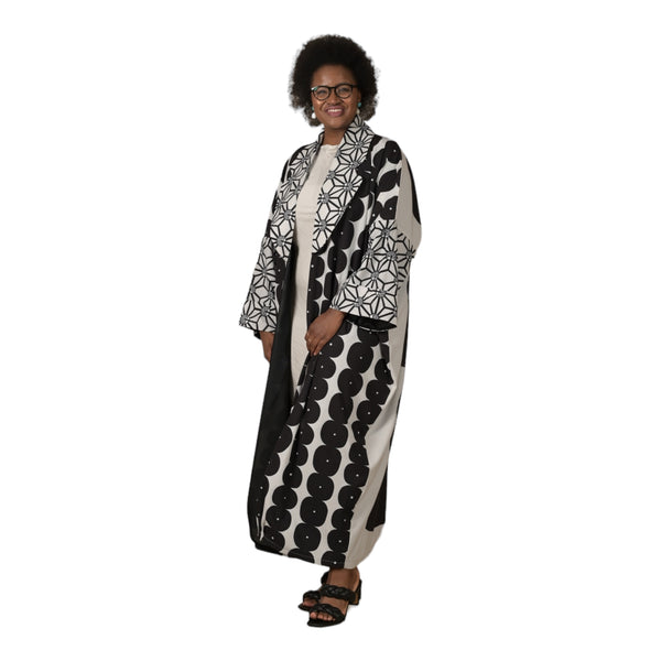 ABSTRACT ART KIMONO || black &white loop